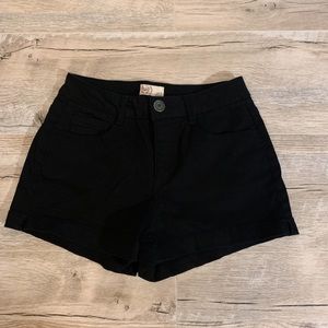 Black Shorts⚡️Size 5